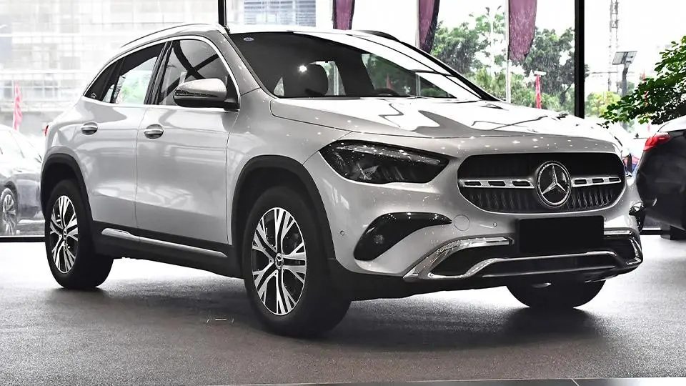 مرسدس بنز GLA200 آوانگارد راسا موتور