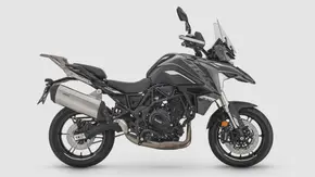 معرفی بنلی TRK 702 و TRK 702X