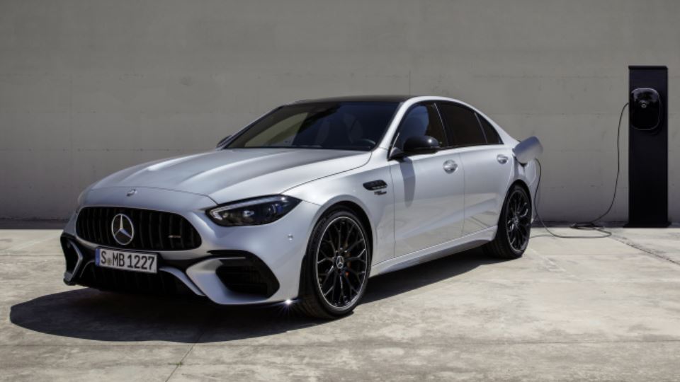 مرسدس AMG C63 S E پرفورمنس