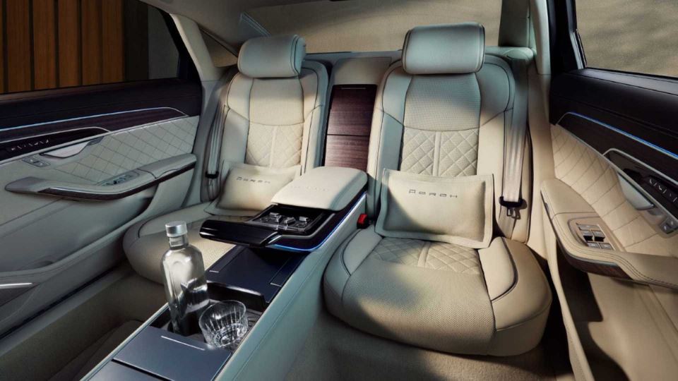 آئودی A8 L هورش 