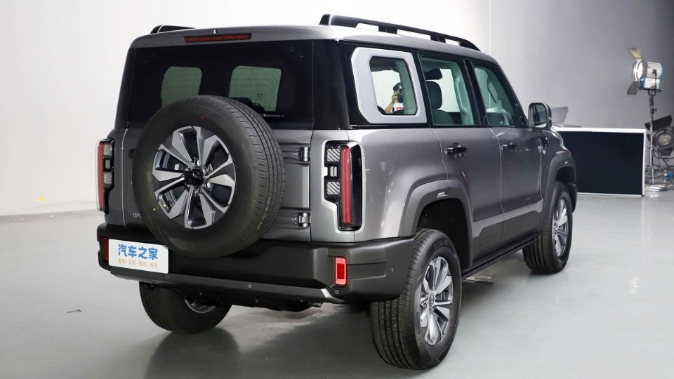 نسل دوم بایک بیجینگ BJ40