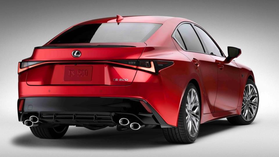 کابین لکسوس IS 500 اف اسپرت پرفورمنس