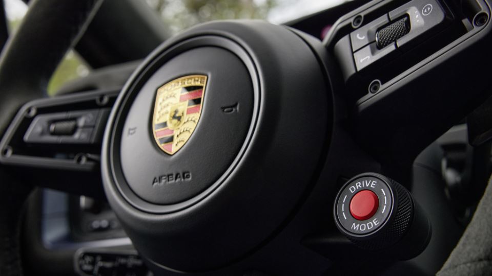 2024 پورشه کاین E پلاگین هیبرید