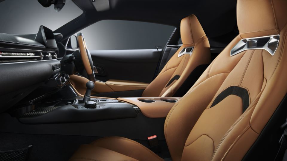 تویوتا سوپرا نسخه رنگ سفید مات