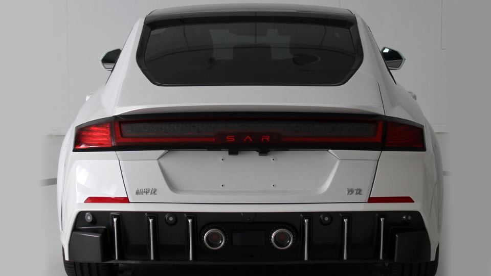 سار دراگون مکا سدانی برقی از زیرمجموعه گریت‌ وال