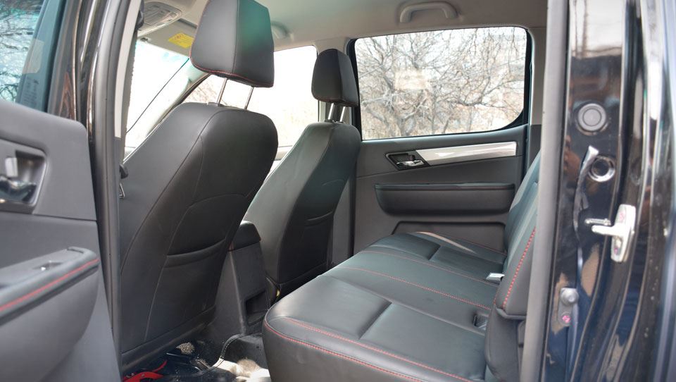 صندلی های کی ام سی T8