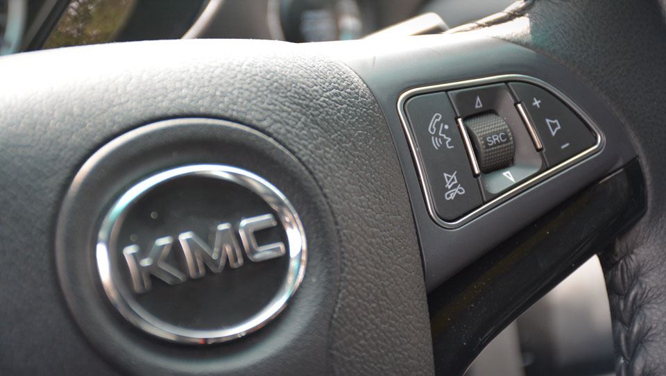 آپشن های کی ام سی T8