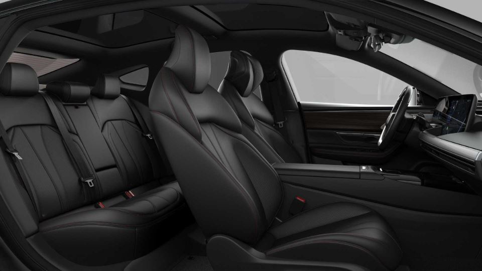 خودروی برقی چینی Xpeng P7 نسخه‌ Black Label