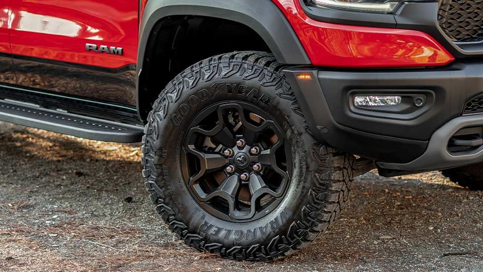 گذر موقت دوج Ram 1500 TRX مدل 2023