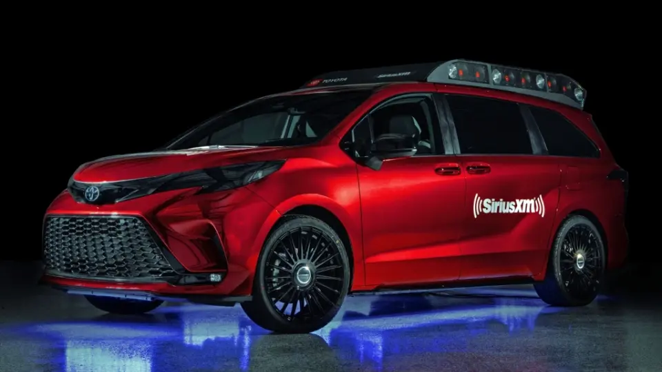 تويوتا سيينا ميز کار DJها