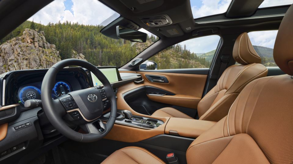 2025 تویوتا کراون سیگنیا