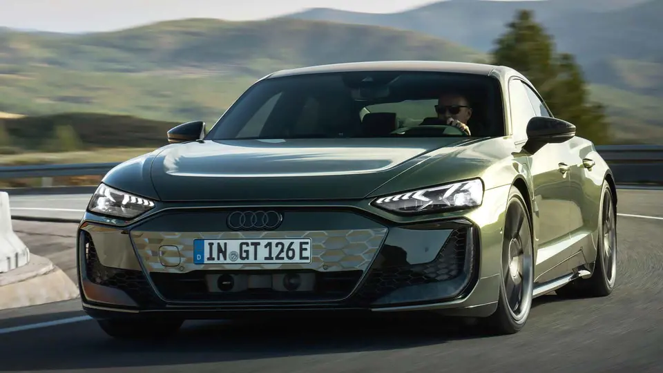 آئودي E-Tron GT مدل 2025