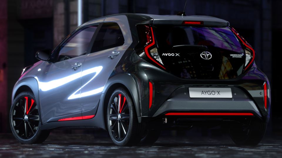 تویوتا آیگو X نسخه Undercover