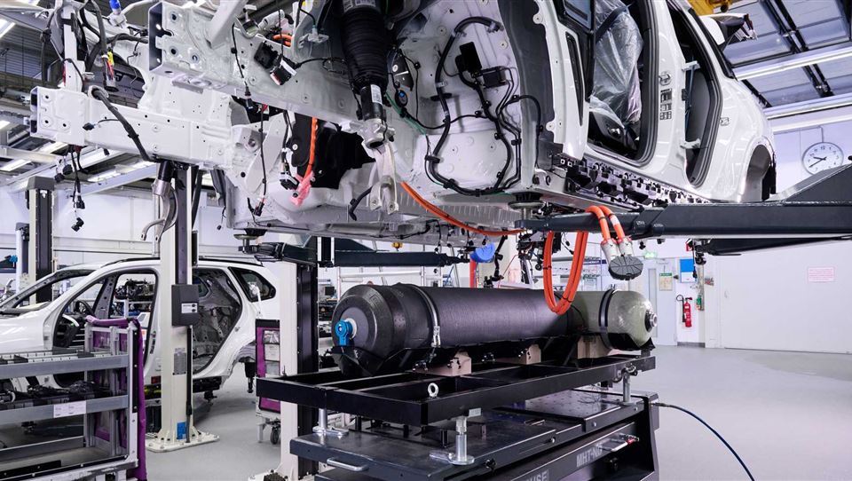 ب ام و iX5 هیدروژنی