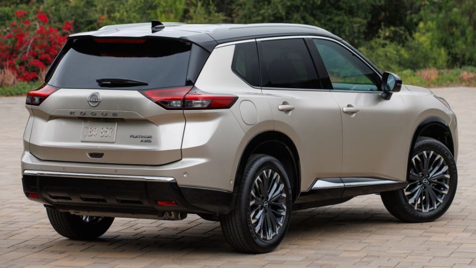 2024 نیسان روگ 