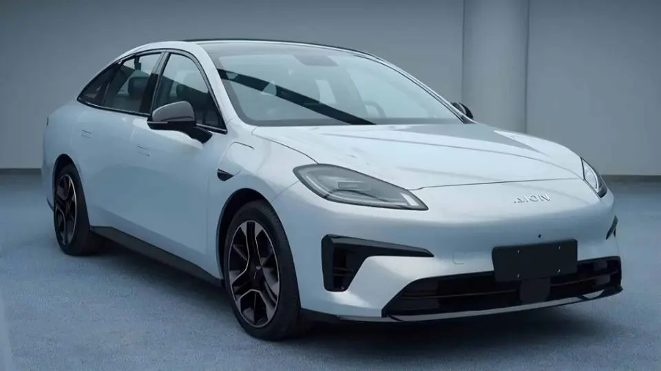 جيايسي آيون RT