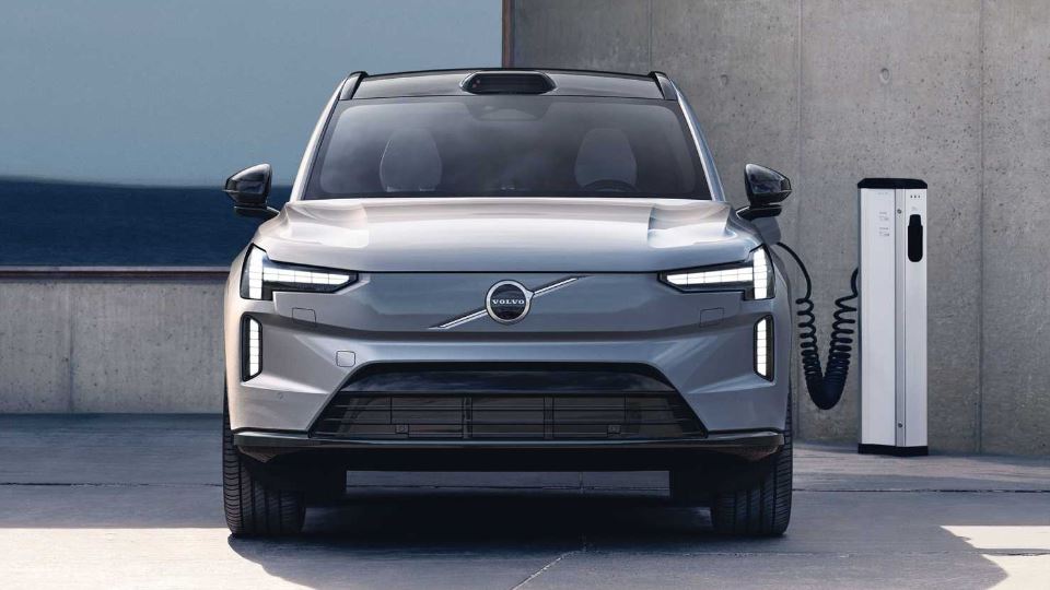 شاسی بلند برقی ولوو EXC90