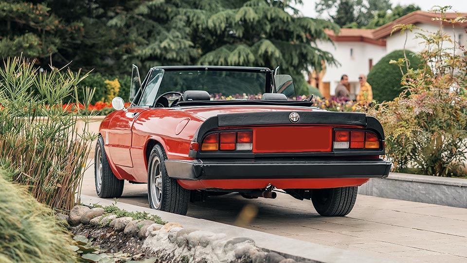 آلفارومئو اسپایدر 1984