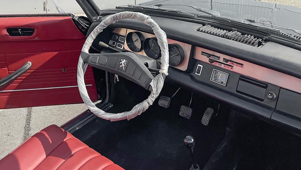 کابین پژو 304 کانورتیبل مدل 1974