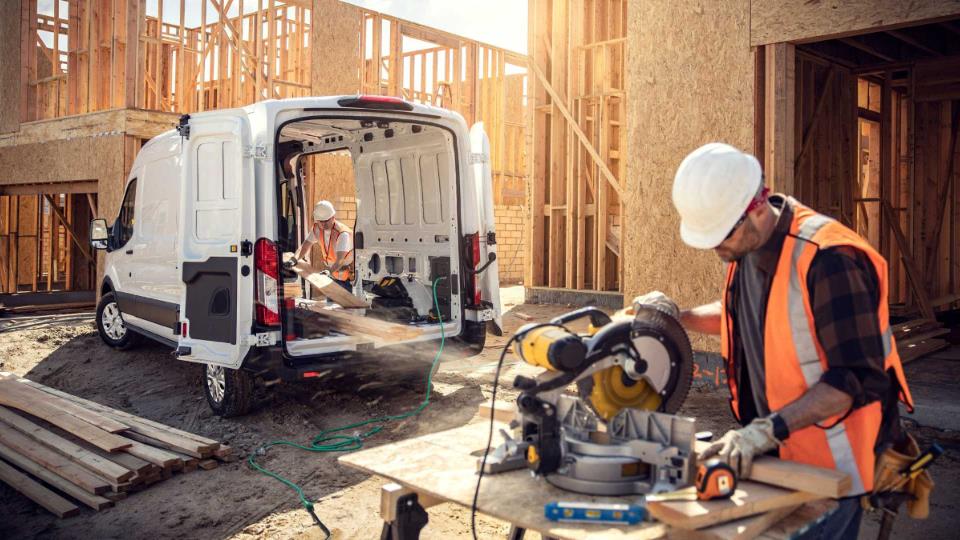 ون برقی فورد ای-ترانزیت