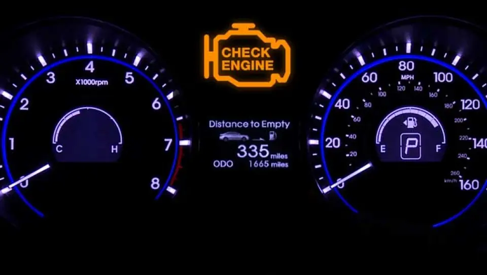 روشن شدن چراغ چک