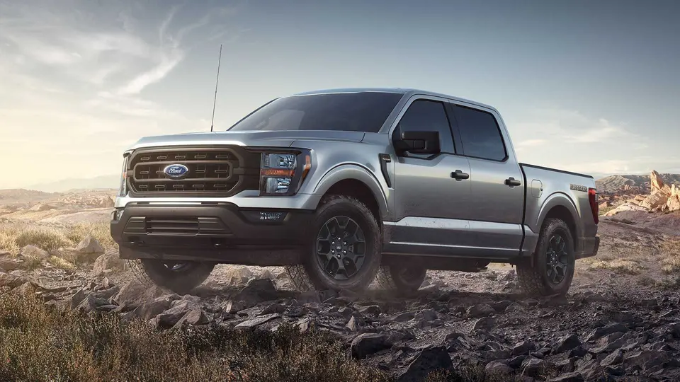 فورد F-150 رَتلِر 2023
