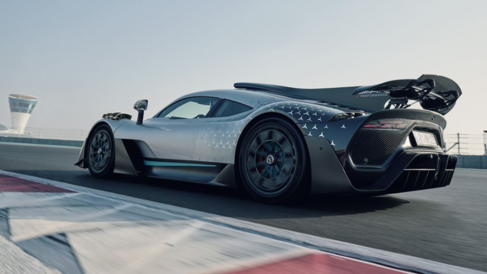 مرسدس-آام‌گ وان