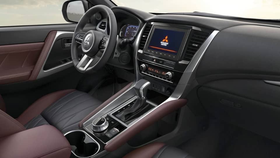 معرفی میتسوبیشی پاجرو اسپرت در فیلیپین