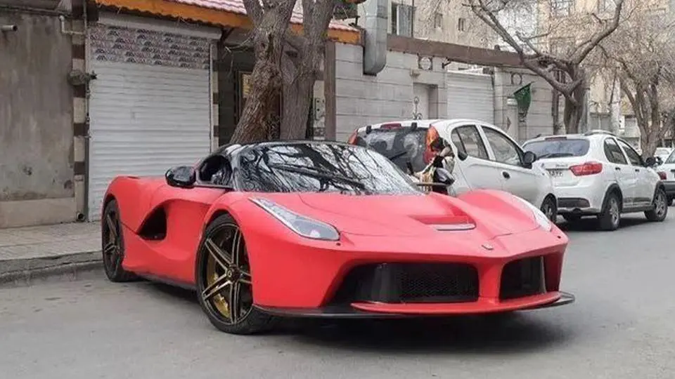 فراري اپرتا دست ساز چيتا موتورز