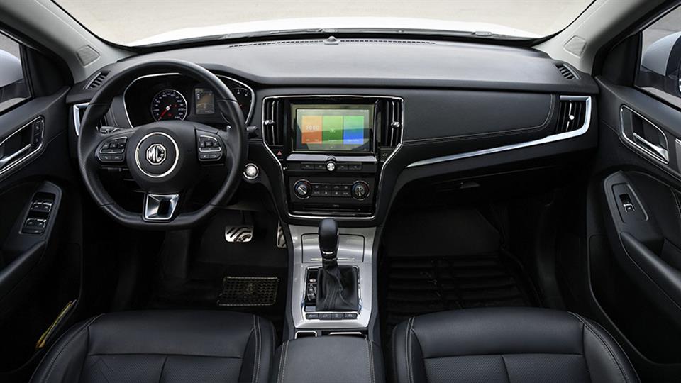 طراحی کابین ام جی RX5