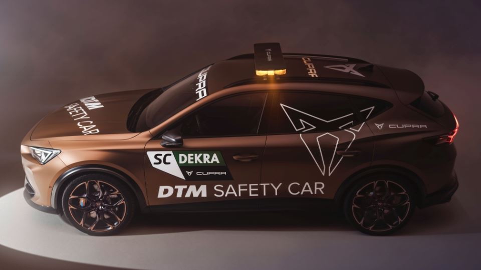Cupra Formentor VZ5 DTM Safety Car
