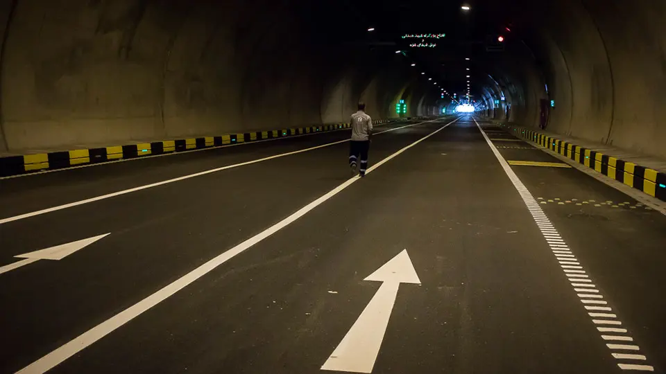 ممنوعيت ورود موتورسيکلت به تونل