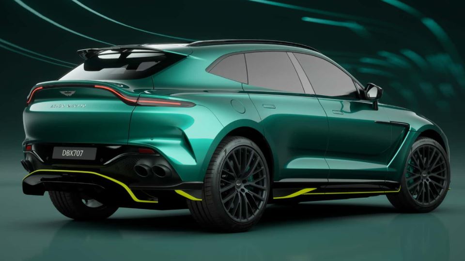 استون مارتین DBX707 نسخه AMR23