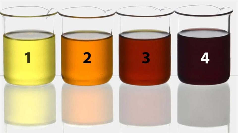 نحوه تغییر رنگ روغن موتور به مرور زمان