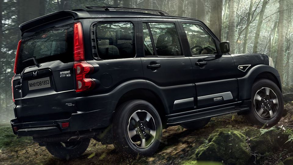 ماهیندرا اسکورپیو کلاسیک Mahindra Scorpio Classic 