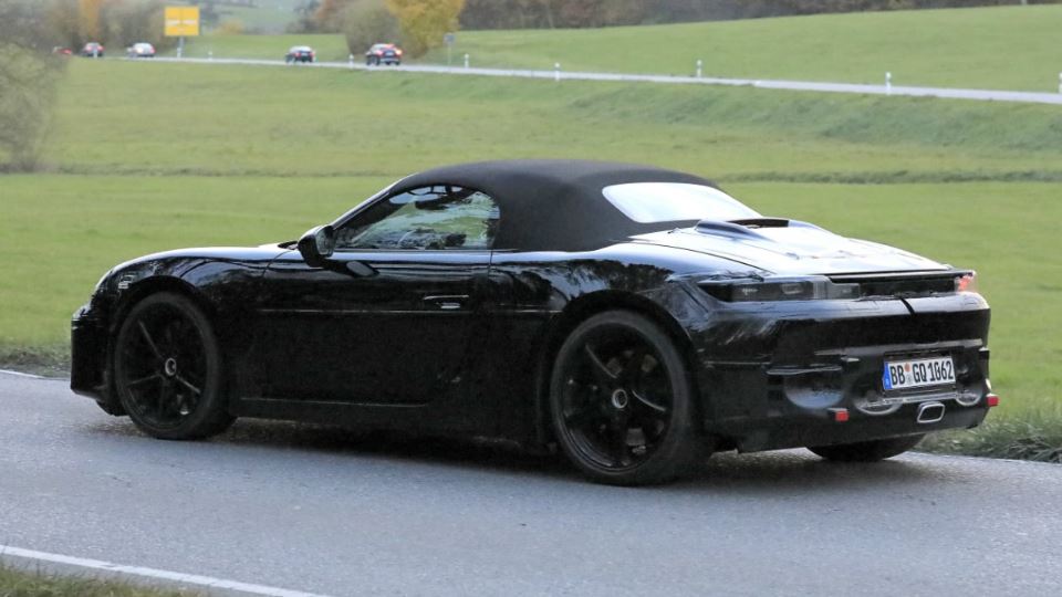 تصاویر جاسوسی پورشه 718 باکستر برقی