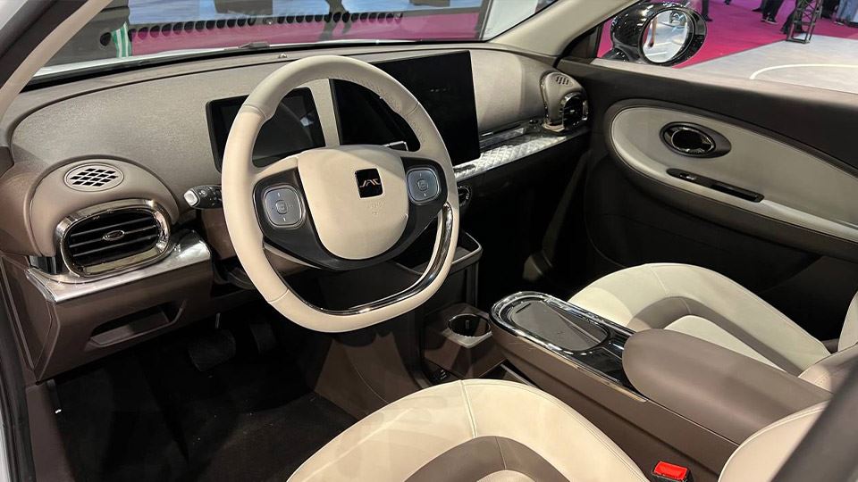 هاچبک برقی جک EV3