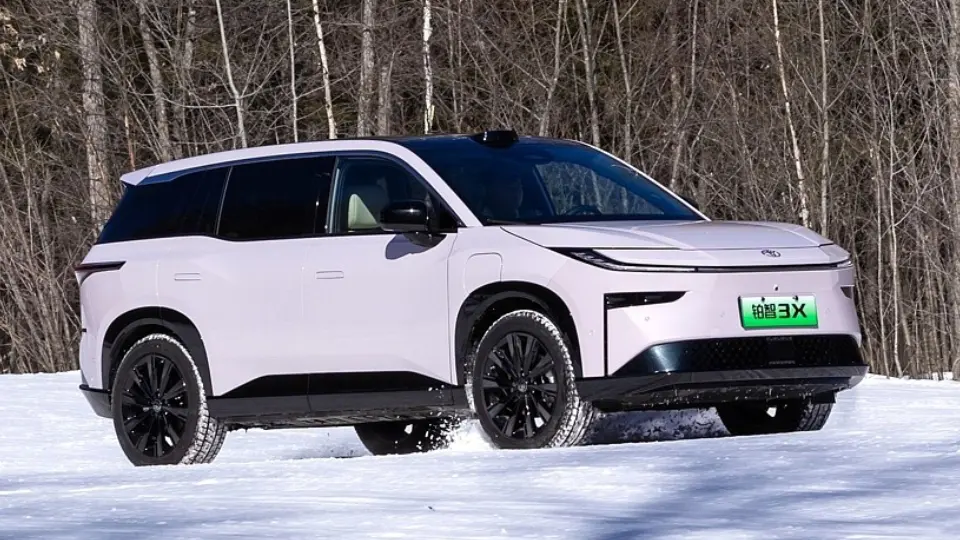 بررسي تويوتا bZ3X نگين تنديس الماس