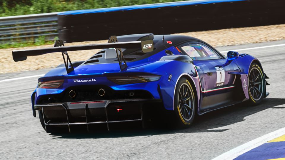 مازراتی MC20 GT2