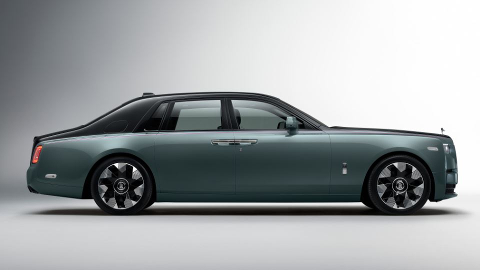 رولزرویس فانتوم 2023