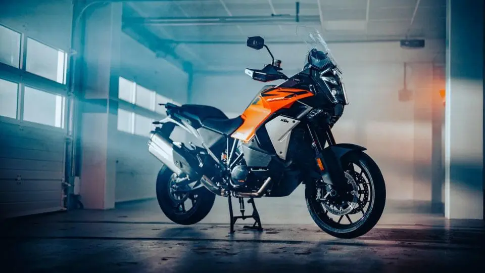 معرفي KTM 1390 سوپر ادونچر S ايوو