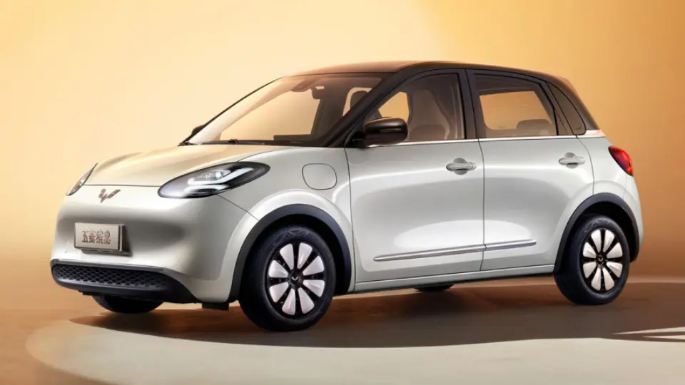 هاچبک برقي چيني وولينگ بينگو