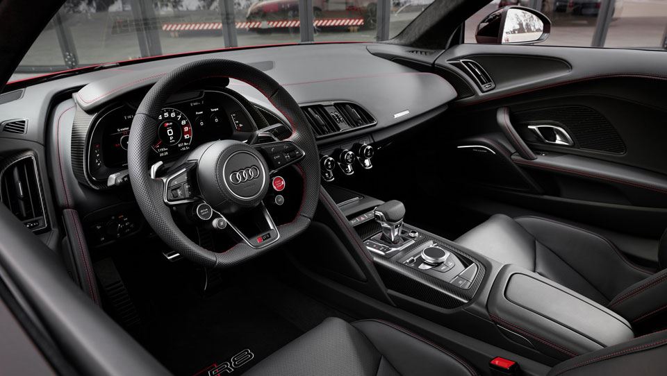 آئودی R8 دیفرانسیل عقب نسخه پرفورمنس