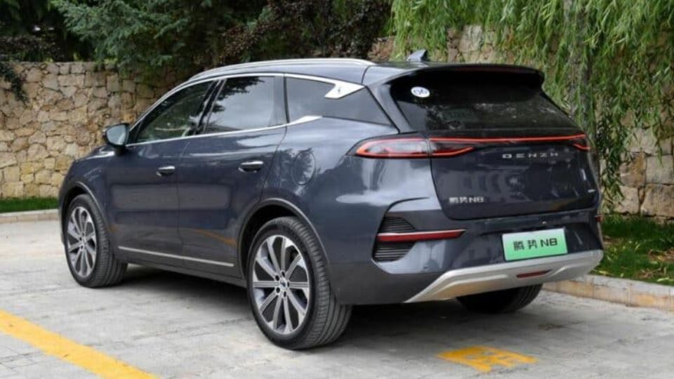 کراس‌اور برقی دنزا N8