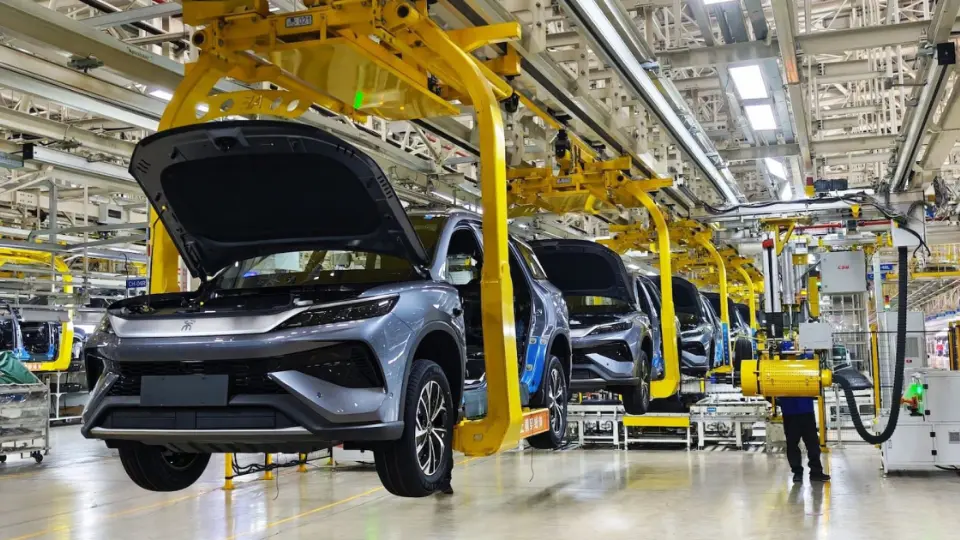 خودروسازي چين در سال 2025