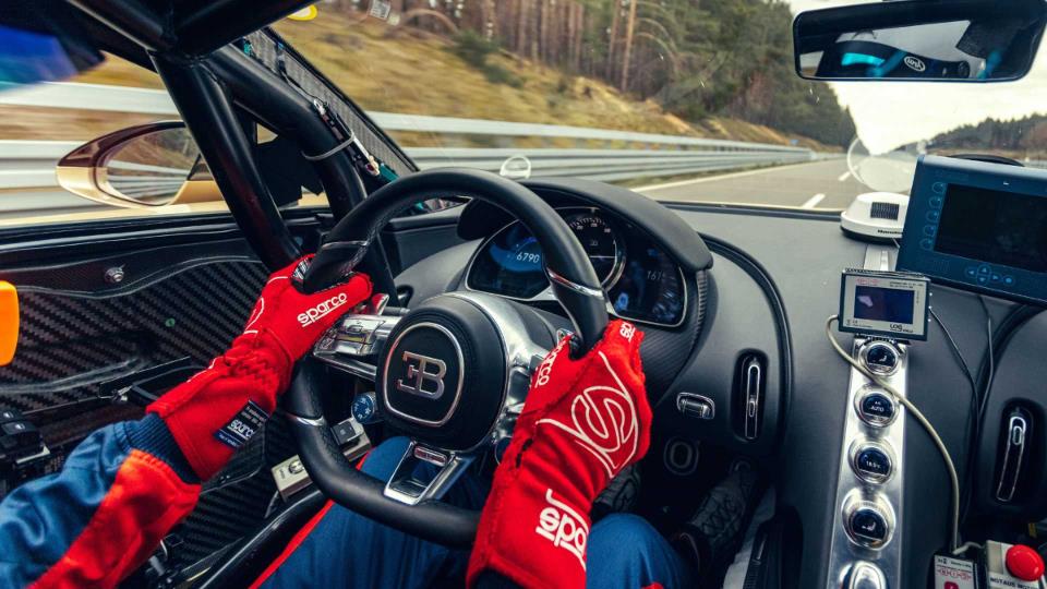 ثبت رکورد سرعتی باورنکردنی از شیرون سوپراسپرت