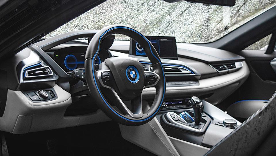 طراحی کابین ب‌‌ام‌و i8