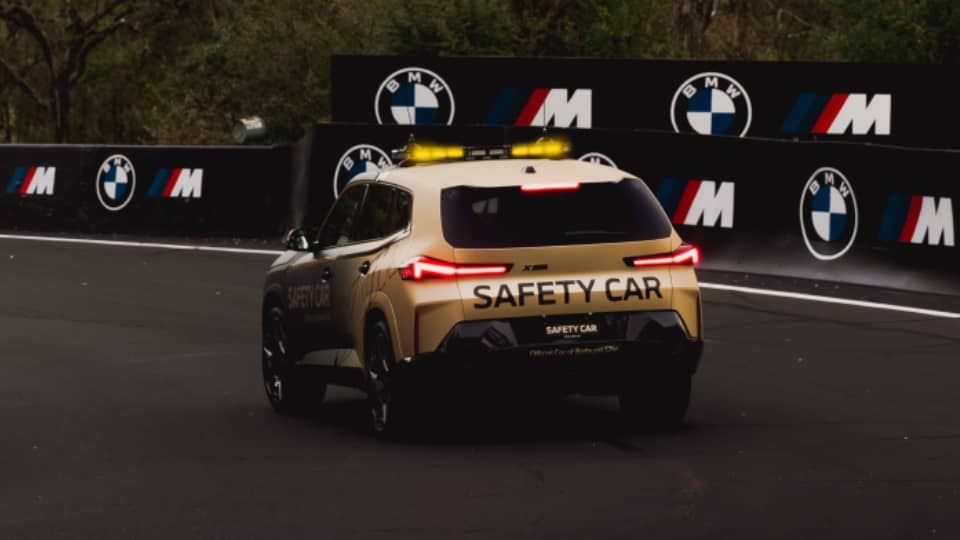 ب‌ام‌و XM خودروی ایمنی پیست Mount Panorama