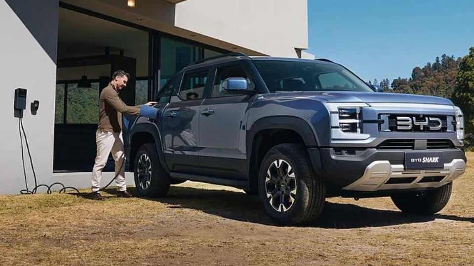 پیکاپ برقی بی‌ وای‌ دی شارک