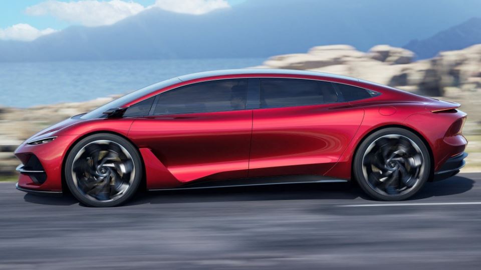 سدان برقی Aehra